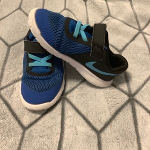 Nike Toddler 10c Gym Shoes